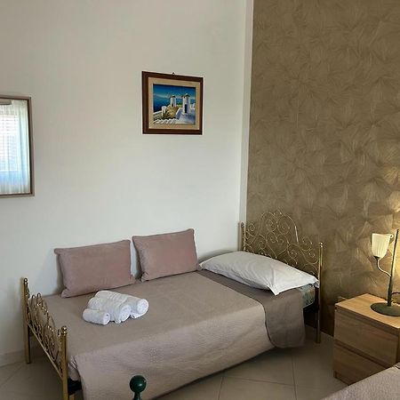 Nina Apartament Giardini Naxos Con Posto Auto מראה חיצוני תמונה