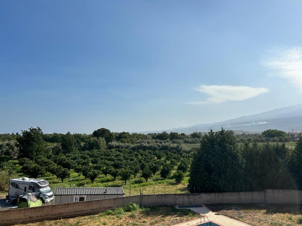 Nina Apartament Giardini Naxos Con Posto Auto מראה חיצוני תמונה