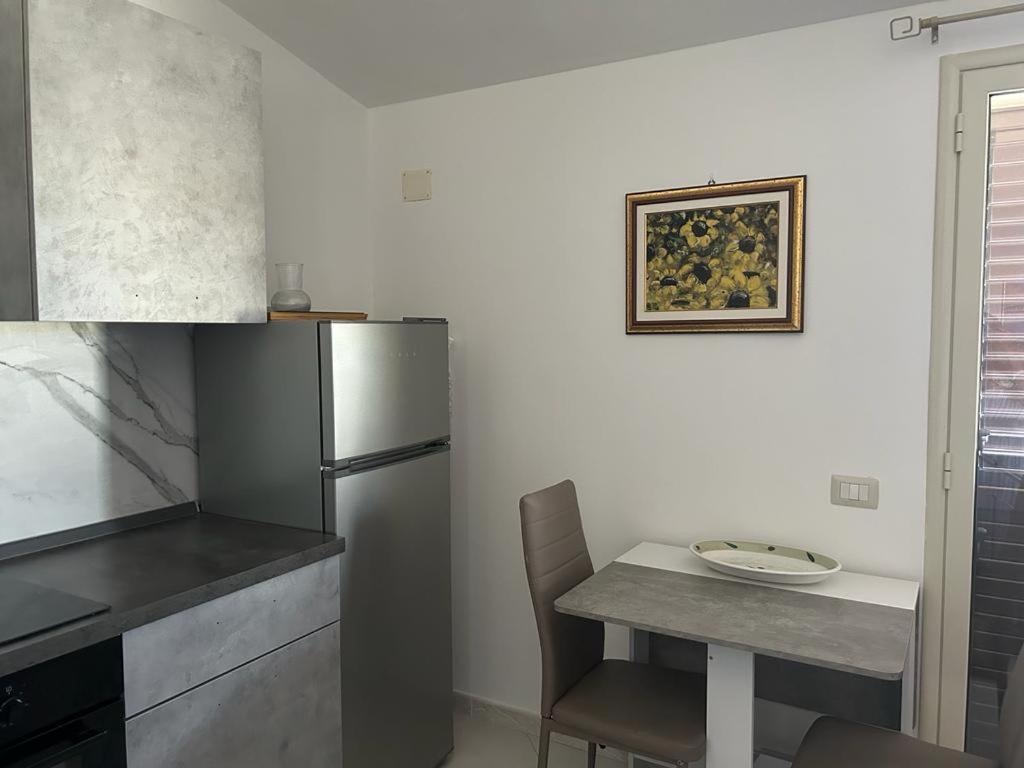 Nina Apartament Giardini Naxos Con Posto Auto מראה חיצוני תמונה
