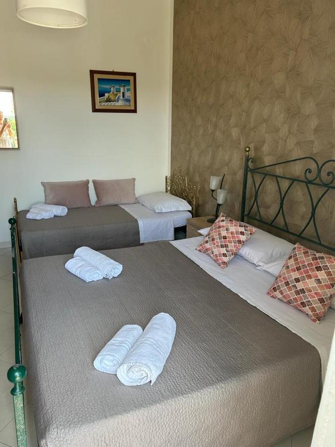 Nina Apartament Giardini Naxos Con Posto Auto מראה חיצוני תמונה